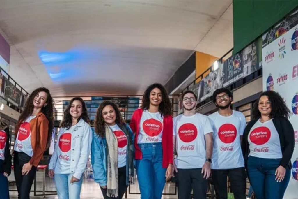 Instituto Coca-Cola Brasil oferece 15 mil vagas em curso gratuito para jovens em busca do primeiro emprego