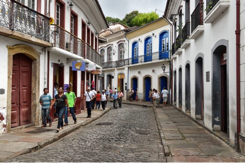 Quinta-feira será de sol entre nuvens em Ouro Preto, com mínima de 10 °C e qualidade do ar ruim