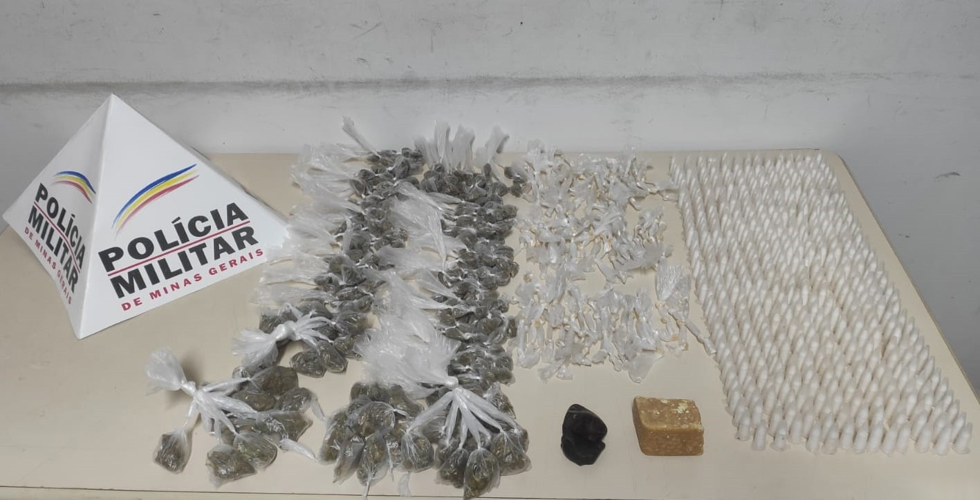 Polícia Militar apreende grande quantidade de drogas no bairro Cardoso, em Itabirito