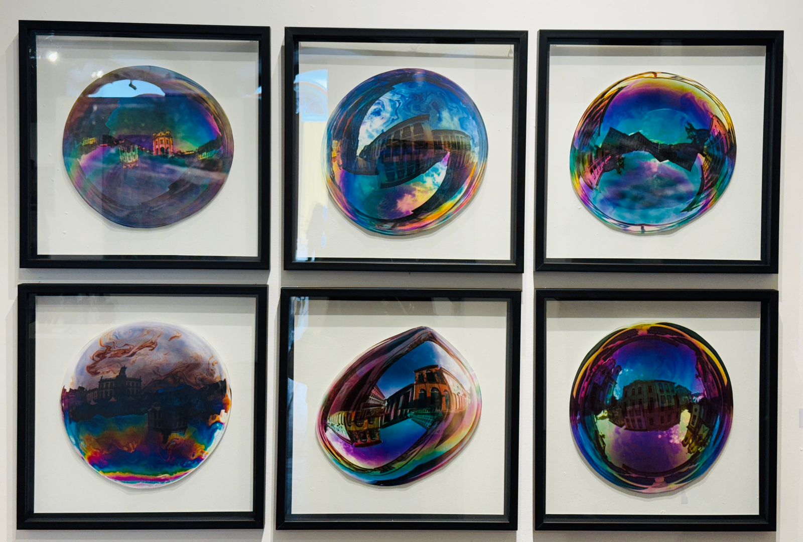 Fotógrafa transforma bolhas de sabão em reflexos do patrimônio histórico de Ouro Preto em projeto inédito