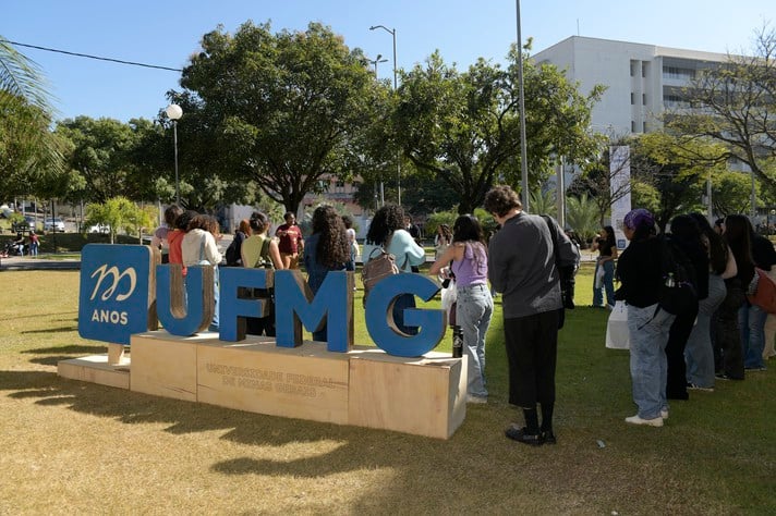 UFMG e UFRJ estão entre as melhores universidades do Brasil no Ranking de Xangai 2025