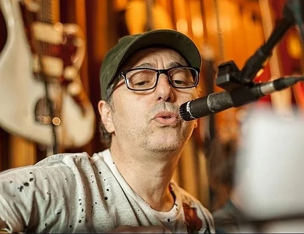 Zeca Baleiro e Gian & Giovani são atrações confirmadas em Itabirito na Festa do Pastel de Angu em setembro