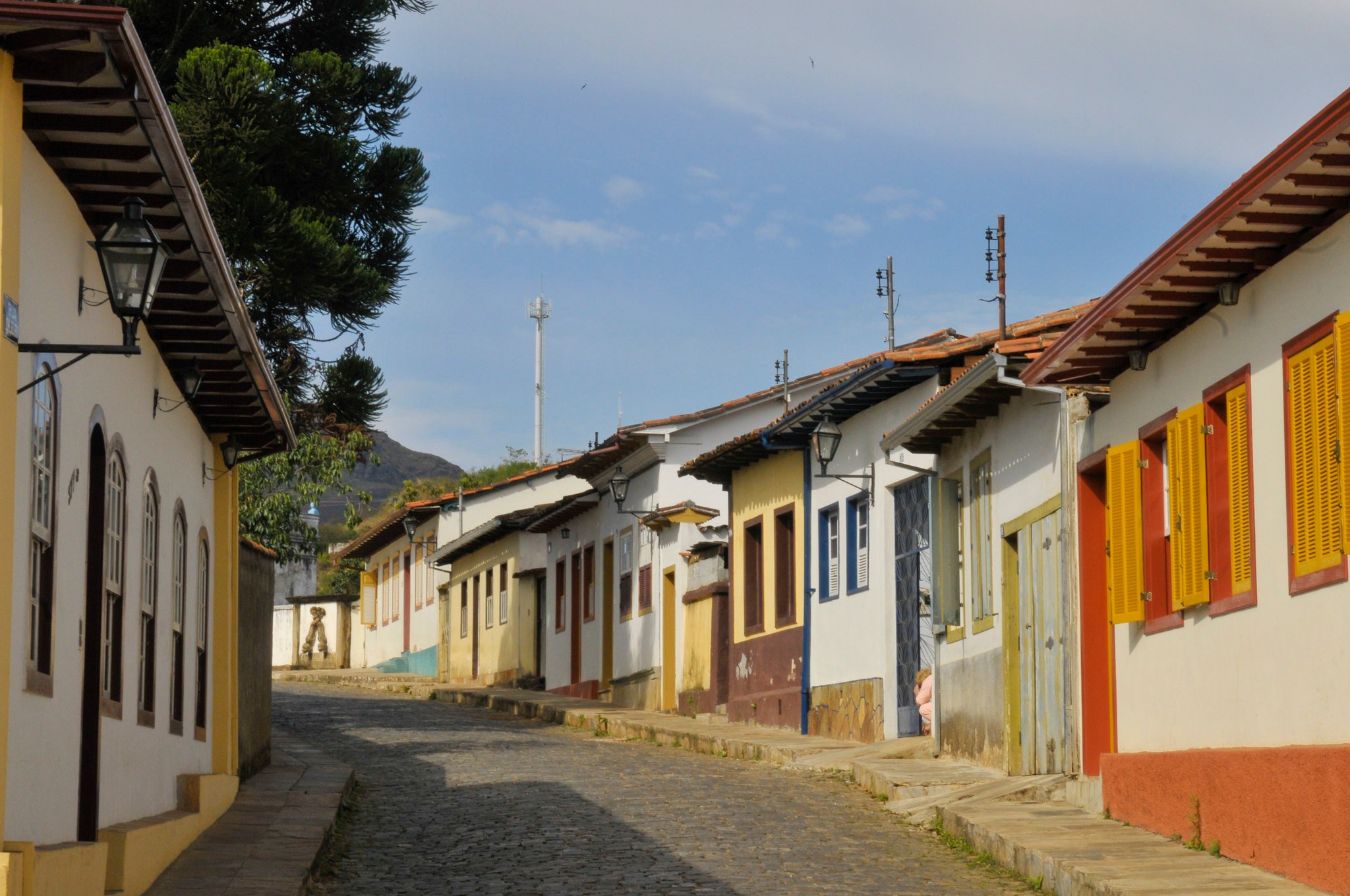 Mineração pressiona custo de vida em Mariana e encarece setores básicos, mostra pesquisa da UFMG