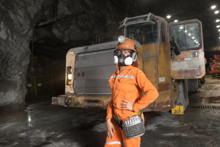 Mineradora busca profissionais em Minas Gerais para funções técnicas e operacionais