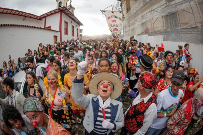 13º Circovolante transforma Mariana em palco internacional da palhaçaria