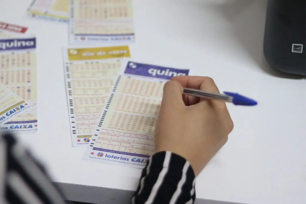Resultado da Quina 6836 de hoje, quinta-feira (25/09/25); prêmio é de R$ 5,8 milhões