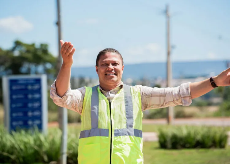 Concessionária de trecho da BR-040, Via Cristais abre 25 vagas em Minas Gerais para diversos cargos e níveis de experiência