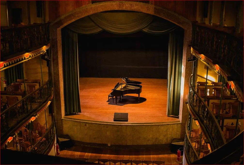 Casa da Ópera recebe espetáculo gratuito da Cia de Dança do Pantanal