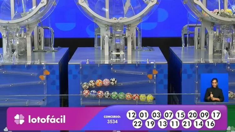 Hoje, às 21h: Resultado da Lotofácil 3534 de sábado (08/11/25)