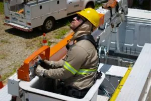 É jovem e quer iniciar uma carreira? Cemig abre seleção para 300 vagas no Programa de Aprendizagem