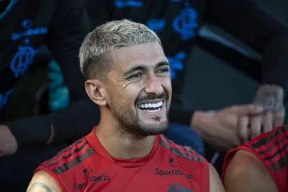 Rei da América: Arrascaeta é finalista do prêmio de melhor jogador do continente