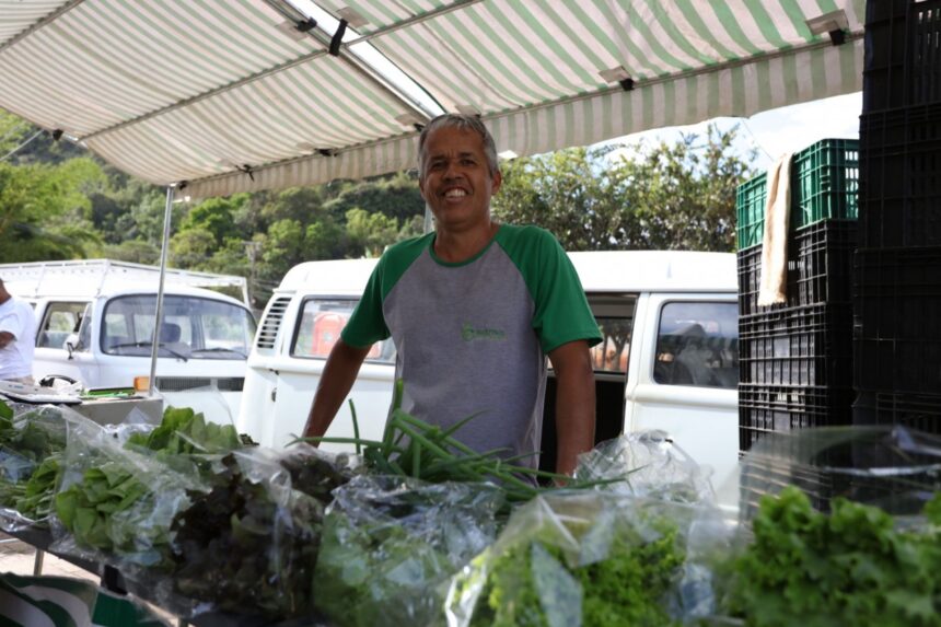 Feiras livres fortalecem agricultura familiar e viram fonte de renda em Ouro Preto