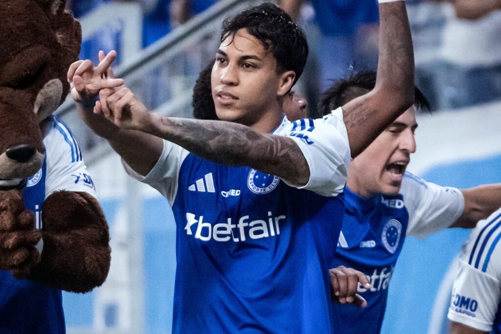 Kaio Jorge entra para grupo seleto de artilheiros que marcaram 21 gols no Brasileirão