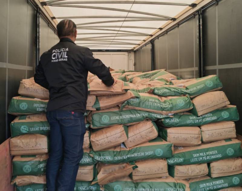 Polícia Civil apreende 28 toneladas de leite em pó obtidas por estelionato